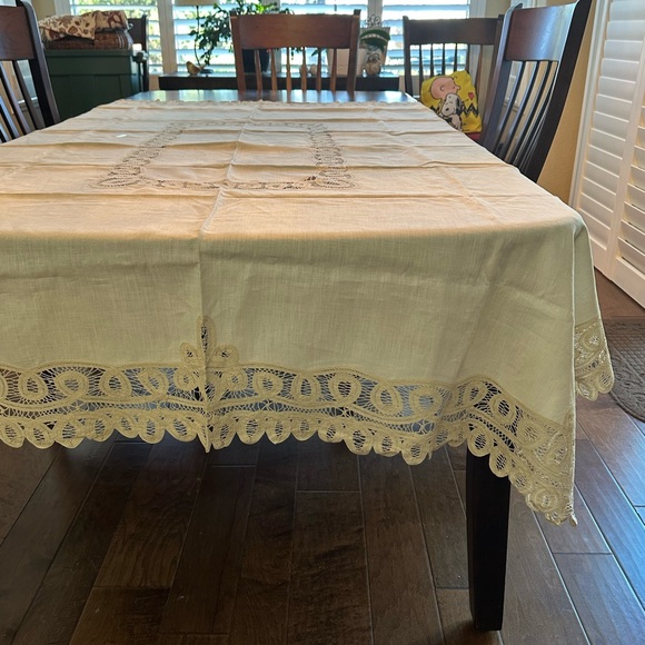 Vintage Battenburg Lace Tablecloth - Picture 2 of 7